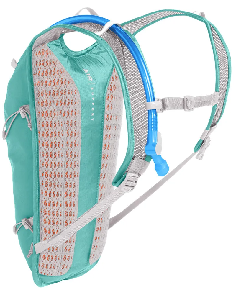 CAMELBAK Classic Light Hydration Pack - 2L