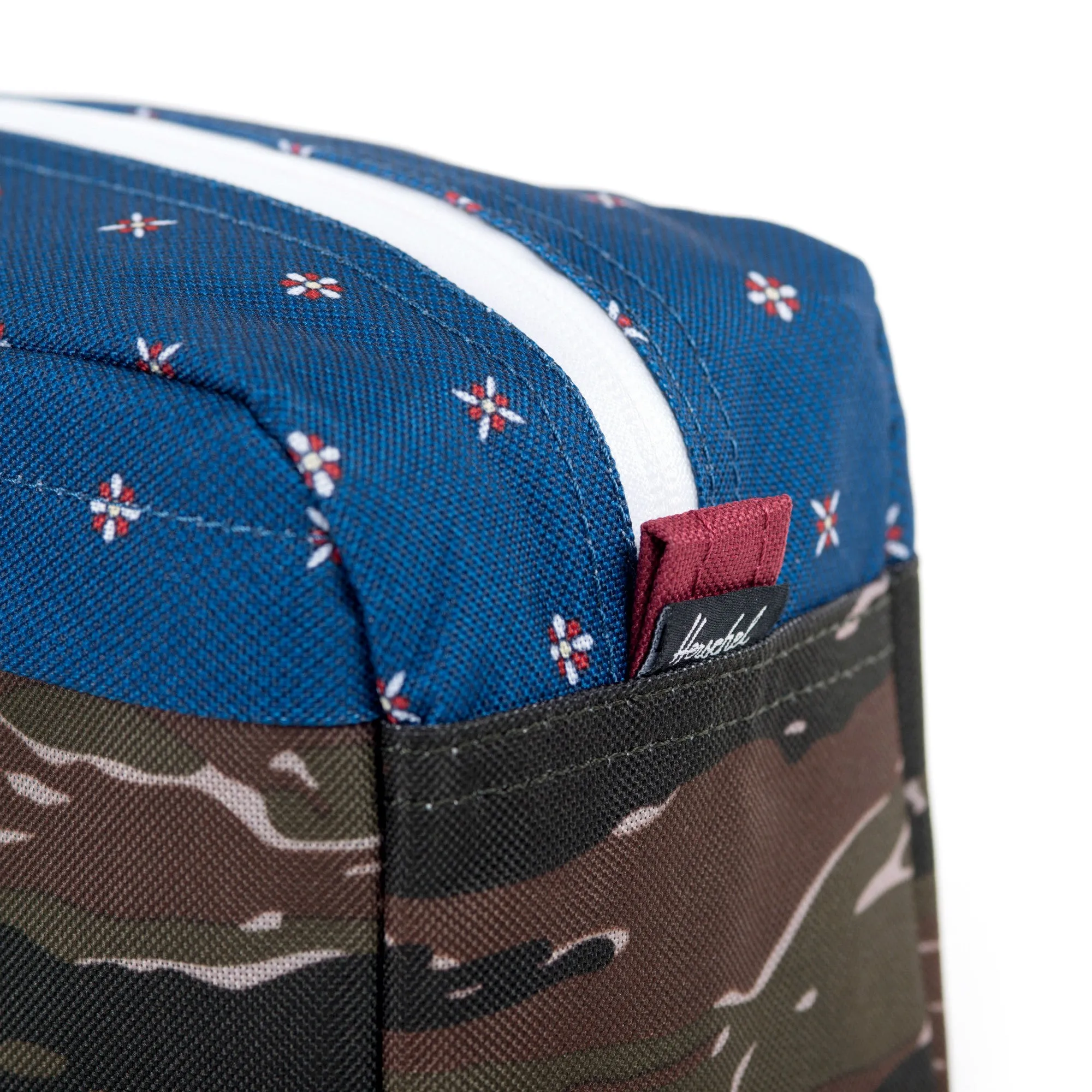 Herschel Supply Chapter Travel Bag - Tiger Camo/Hyde