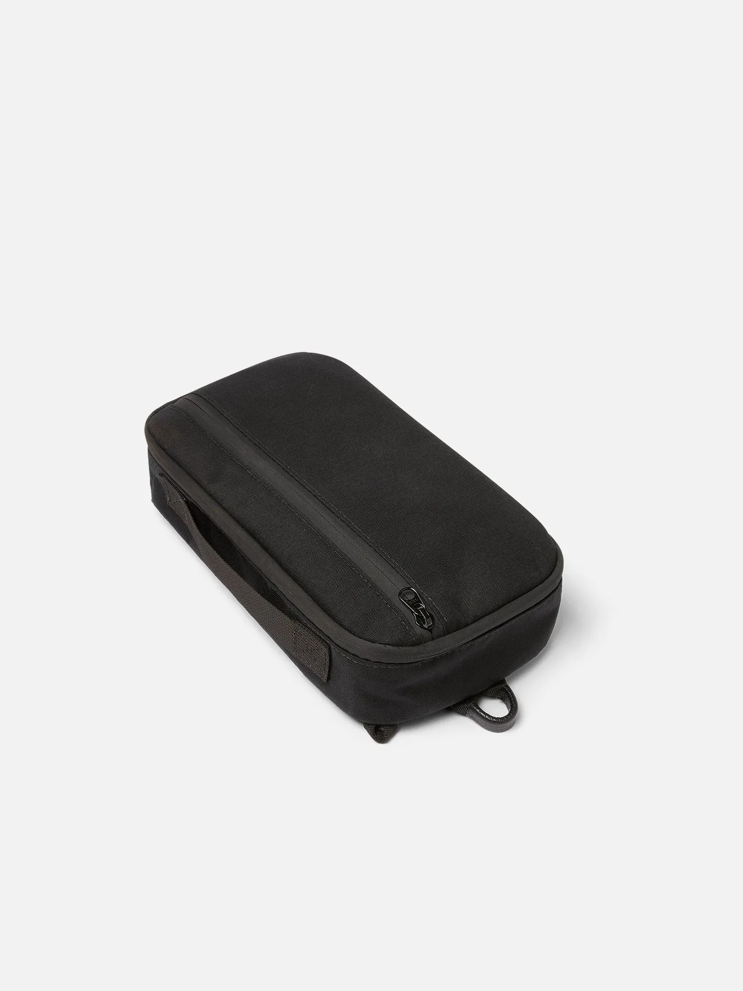 TRAVEL DOPP